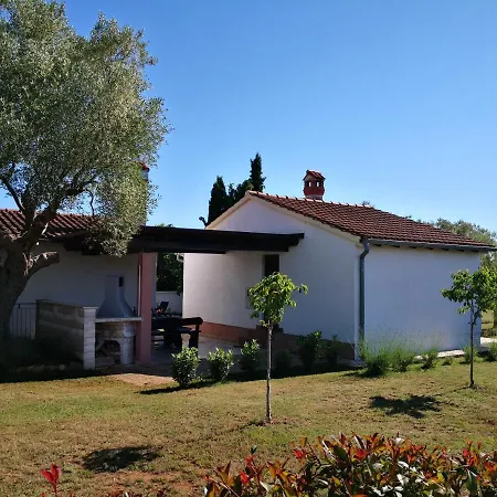 Holiday home Rural Sarisol *